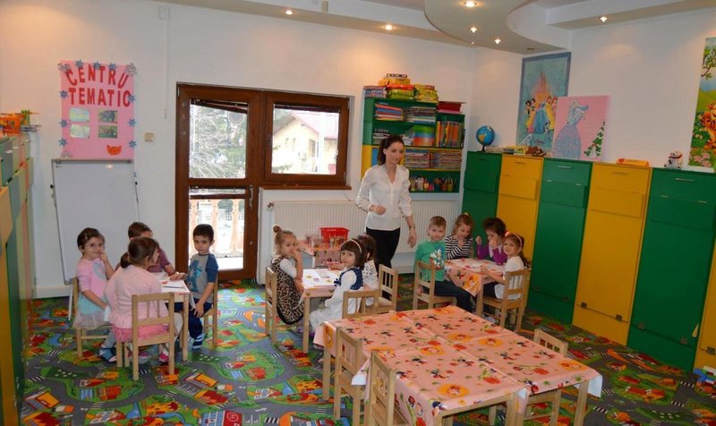 Alba ca Zapada - Gradinita, After School