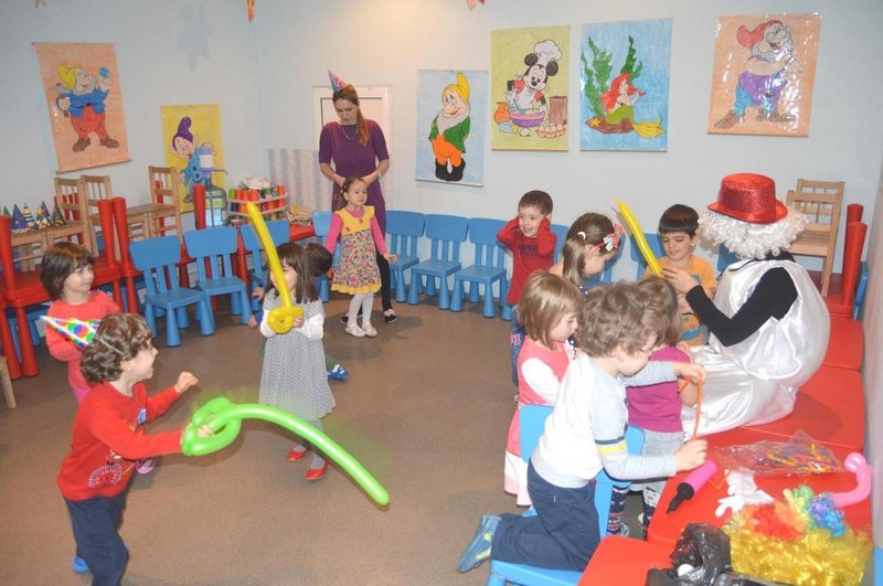 Alba ca Zapada - Gradinita, After School